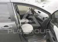 2013 Mazda 5 photo