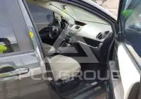 2013 Mazda 5 photo