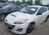 2013 Mazda 3 photo