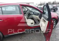 2013 Lincoln MKS photo