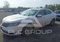 2013 Lincoln MKS photo