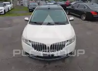 2013 Lincoln MKX photo