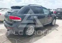 2013 Lincoln MKX photo
