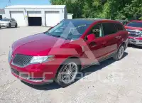 2013 Lincoln MKT фото
