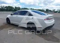 2013 Lincoln MKZ photo