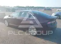 2013 Lincoln MKZ photo
