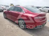 2013 Lincoln MKZ photo