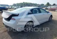 2013 Lincoln MKZ photo