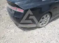 2013 Lincoln MKZ photo
