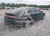 2013 Lincoln MKZ photo
