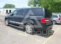 2013 Lincoln NAVIGATOR photo