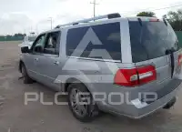 2013 Lincoln NAVIGATOR photo