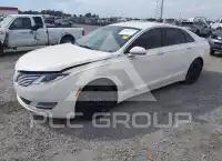 2013 Lincoln MKZ photo
