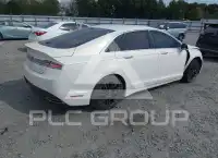 2013 Lincoln MKZ photo