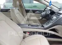 2013 Lincoln MKZ photo