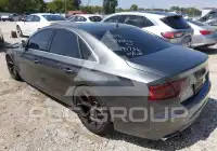 2013 Audi S8 photo