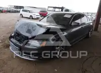 2013 Audi S8 фото