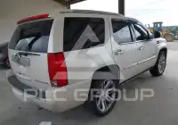 2013 Cadillac ESCALADE photo