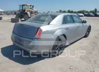 2013 Chrysler 300 photo