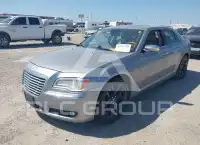2013 Chrysler 300 photo