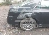 2013 Chrysler 300 фото