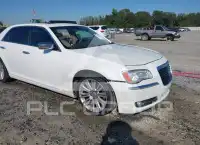 2013 Chrysler 300 photo
