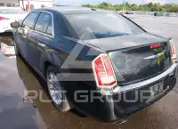 2013 Chrysler 300 фото