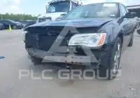 2013 Chrysler 300 фото
