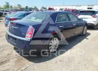 2013 Chrysler 300 photo