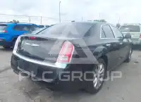 2013 Chrysler 300 photo