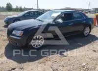 2013 Chrysler 300 фото