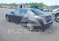 2013 Chrysler 300 фото
