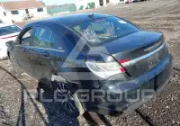 2013 Chrysler 200 photo