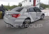 2013 Chrysler 200 photo