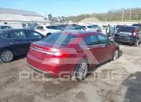 2013 Chrysler 200 photo