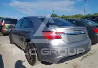 2013 Chrysler 200 фото
