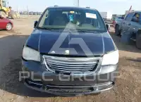 2013 Chrysler TOWN & COUNTRY photo