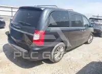 2013 Chrysler TOWN & COUNTRY фото