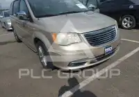 2013 Chrysler TOWN & COUNTRY photo