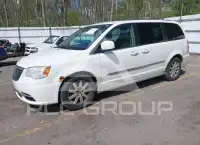 2013 Chrysler TOWN & COUNTRY фото