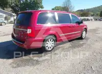 2013 Chrysler TOWN & COUNTRY photo