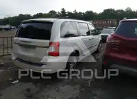 2013 Chrysler TOWN & COUNTRY photo