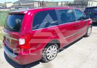 2013 Chrysler TOWN & COUNTRY photo