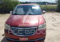 2013 Chrysler TOWN & COUNTRY photo