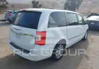 2013 Chrysler TOWN & COUNTRY фото