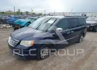 2013 Chrysler TOWN & COUNTRY фото