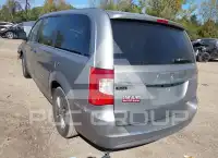 2013 Chrysler TOWN & COUNTRY фото