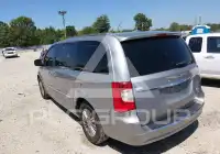 2013 Chrysler TOWN & COUNTRY photo