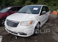 2013 Chrysler TOWN & COUNTRY photo