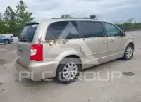 2013 Chrysler TOWN & COUNTRY фото